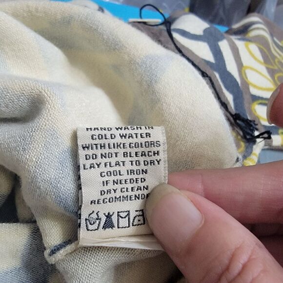 Vertigo Paris Mustard Floral Button Up Cardigan. NWT. Size M. - Picture 11 of 12